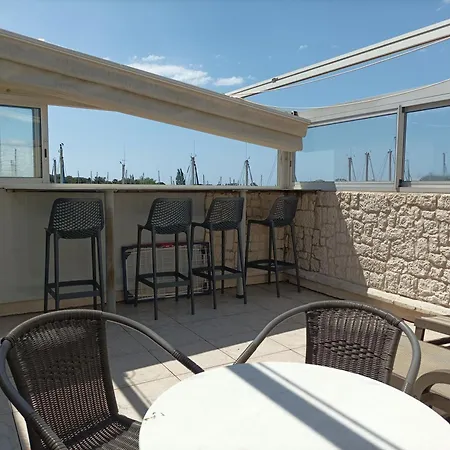 The Caribbean-terrace-sea View-parking