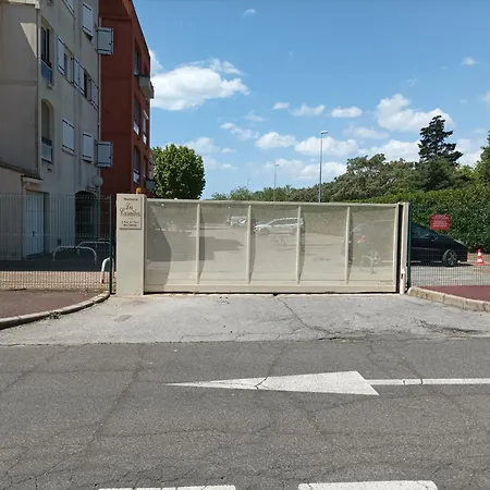 דירה The Caribbean-terrace-sea View-parking *